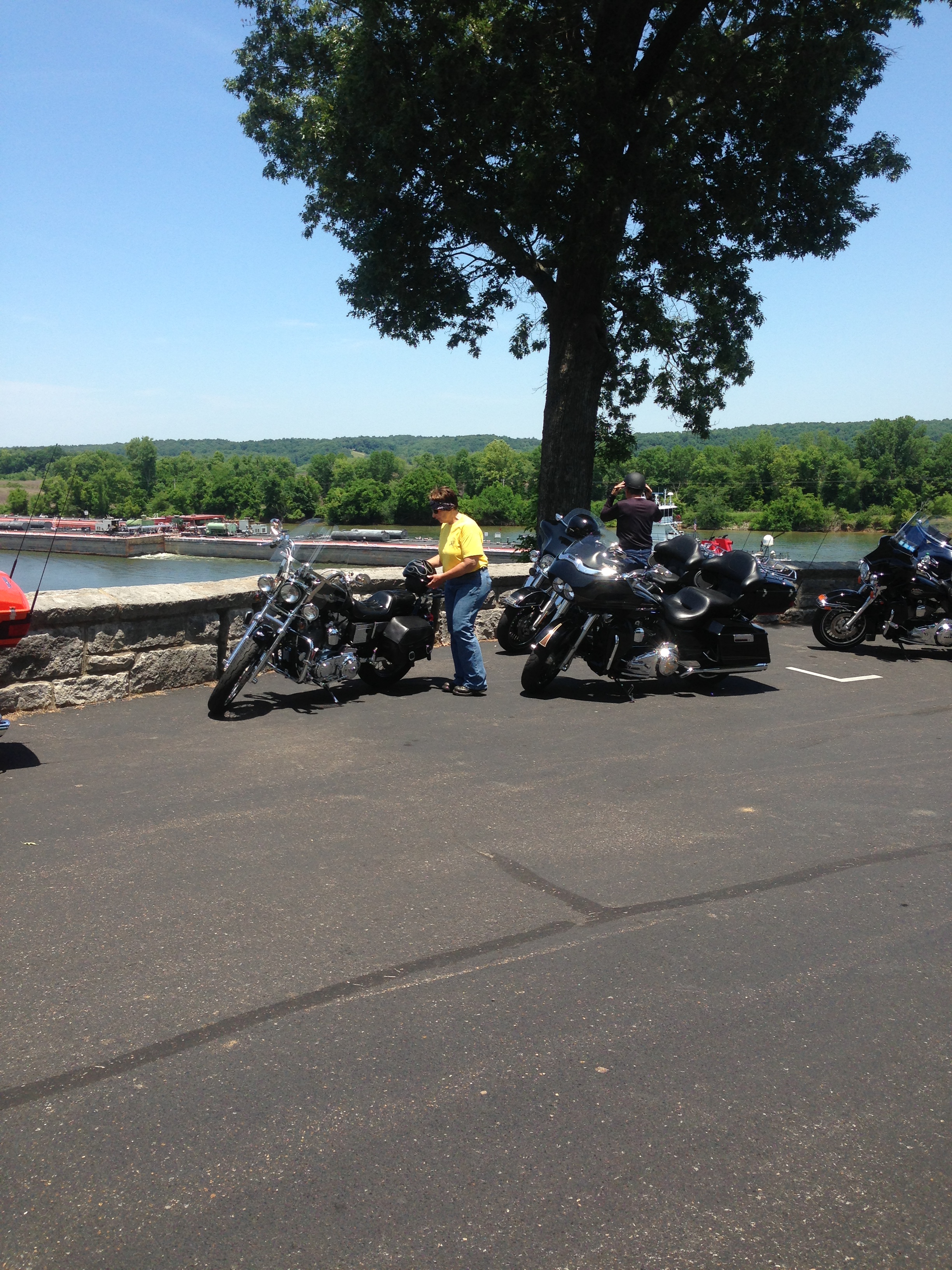 bikes_at_the_river_battery_ft_donelson.jpg